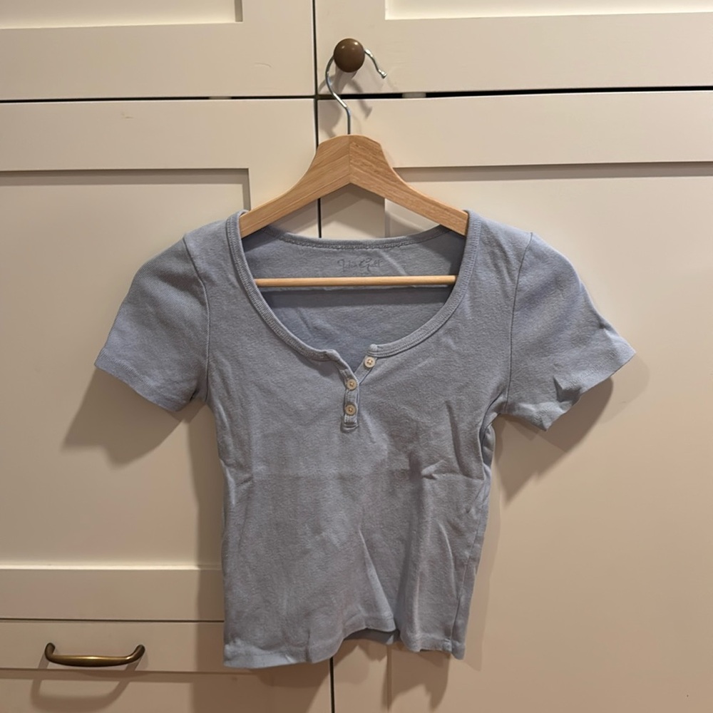 Brandy Melville blue button tee